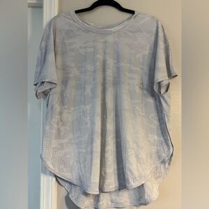 Lululemon UV Protection Running Short Sleeve Shirt. 
Size XL